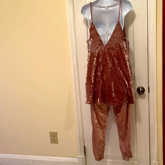 Crushed Velvety Top Sleeveless & Jogger Pants Lounge Wear Set Pink Medium L Y2K - Picture 3 of 17
